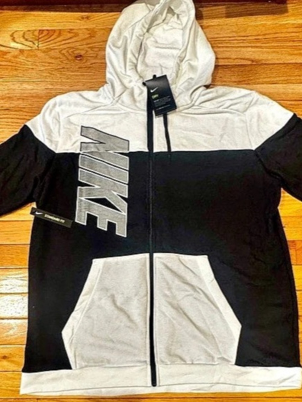 Nike Windrunner Color Block Windbreaker XL NWT